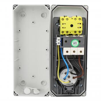 Preview: CEE Schaltersteckdose 5x16A IP65 inkl. Sicherung mit Interlock abschaltbar