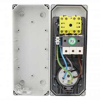 Preview: CEE Schaltersteckdose 5x32A IP44 inkl. Sicherung mit Interlock abschaltbar